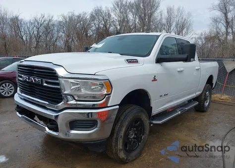 2020 Ram 2500 Big Horn 4X4 6'4 Box z USA, uszkodzony, nr VIN 3C6UR5DL7LG156004